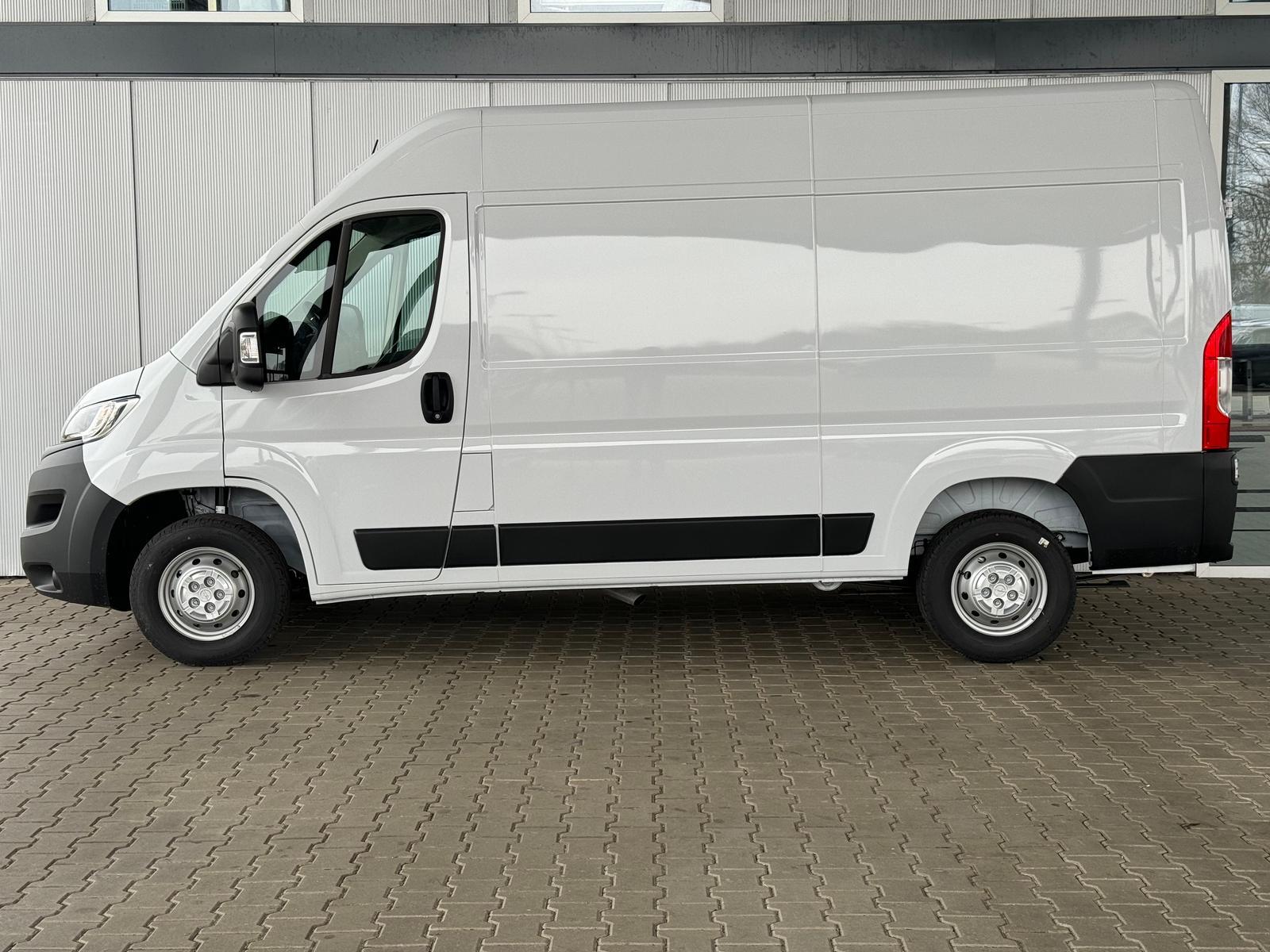 Opel Movano L2H2 Edition  3.5 140 PS 6MT / Navi / Klimaautom./ Carplay / Tempom./ PDC